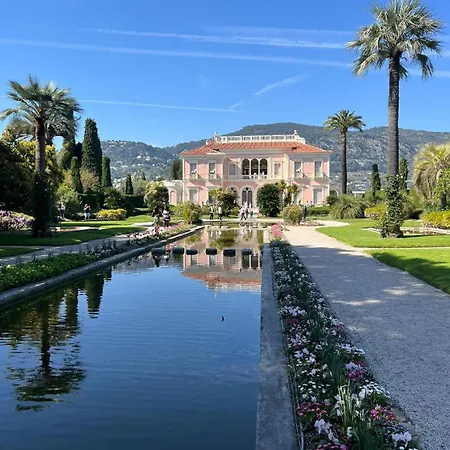 Un Mare Di Fiori Апартаменты *