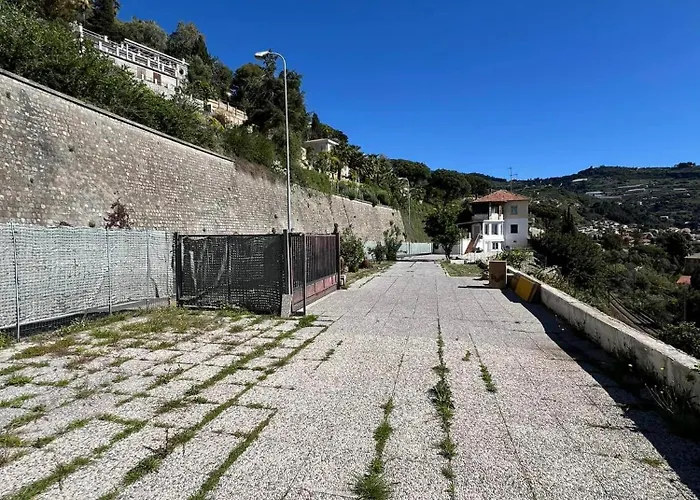 Un Mare Di Fiori Lejlighed Ventimiglia