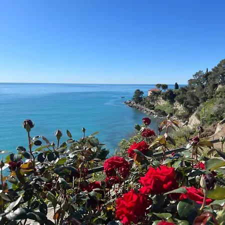 Lägenhet Un Mare Di Fiori Ventimiglia